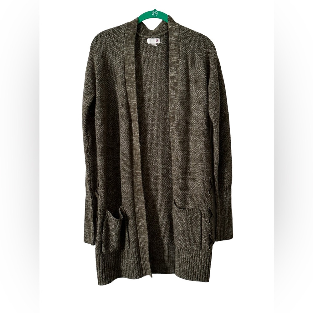 Small Green Juniors’ SO Long Sleeve Side Grommet Cardigan Sweater NWOT